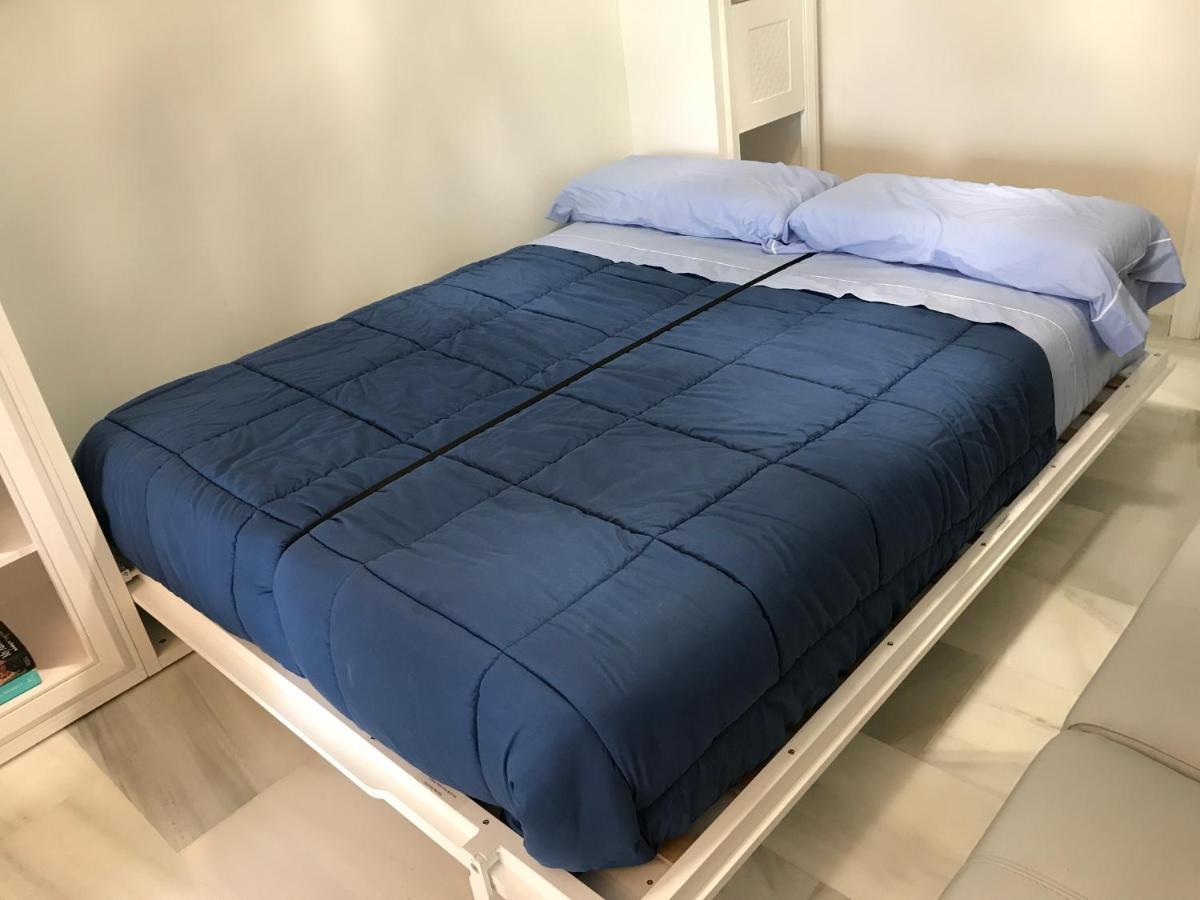 Mi Capricho B17 Beachfront Apartment Sitio de Calahonda Екстер'єр фото